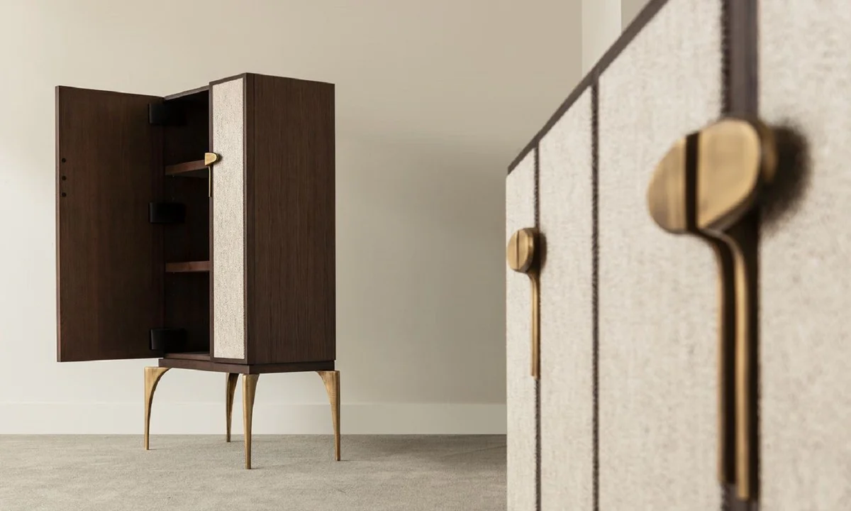 Designer bar cabinet brown / gray / brass 90 x 50 x H. 160 cm - solid wood cabinet with 2 doors - living room furniture - hotel furniture - luxury collection