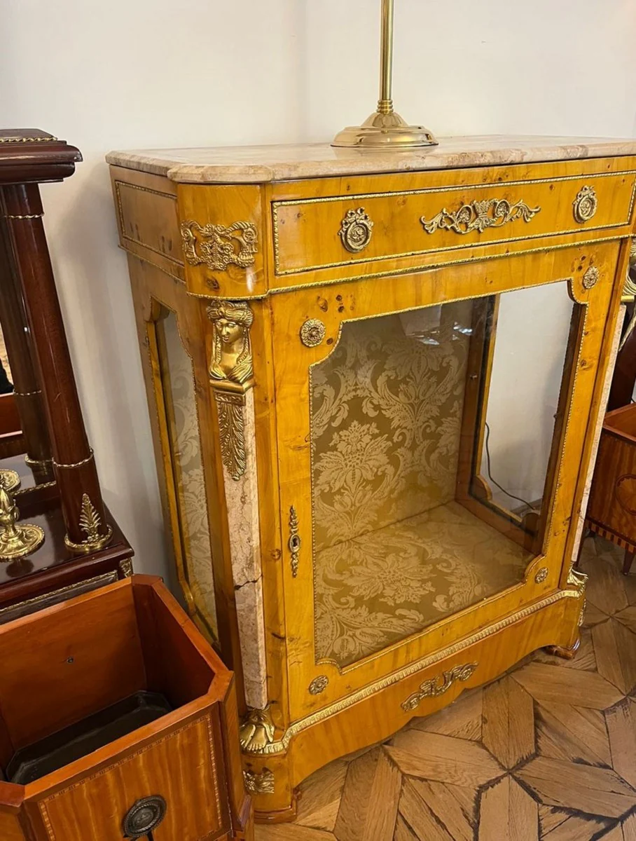 Baroque display cabinet bird's eye maple / cream / brass - Handcrafted solid wood display cabinet with glass door and drawer - Baroque furniture - Noble & magnificent