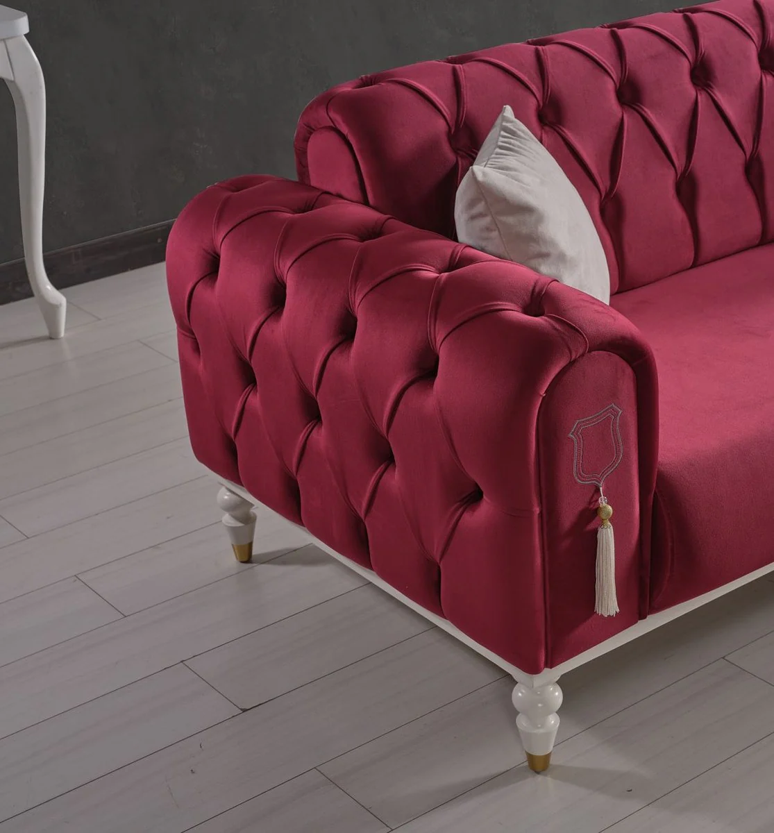 Luxury Chesterfield sofa bed red / white / gold 230 x 95 x H. 83 cm - Living room sofa with 3 cushions - Luxury living room furniture