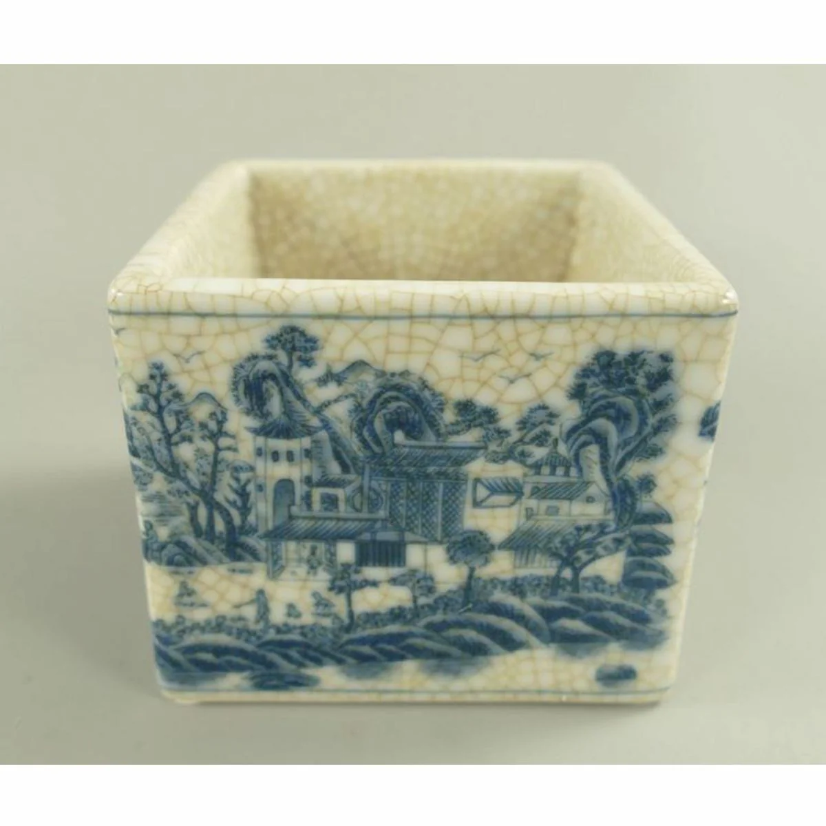 Baroque porcelain sugar bowl with lid cream / blue / brass 10 x 10 x H. 13 cm