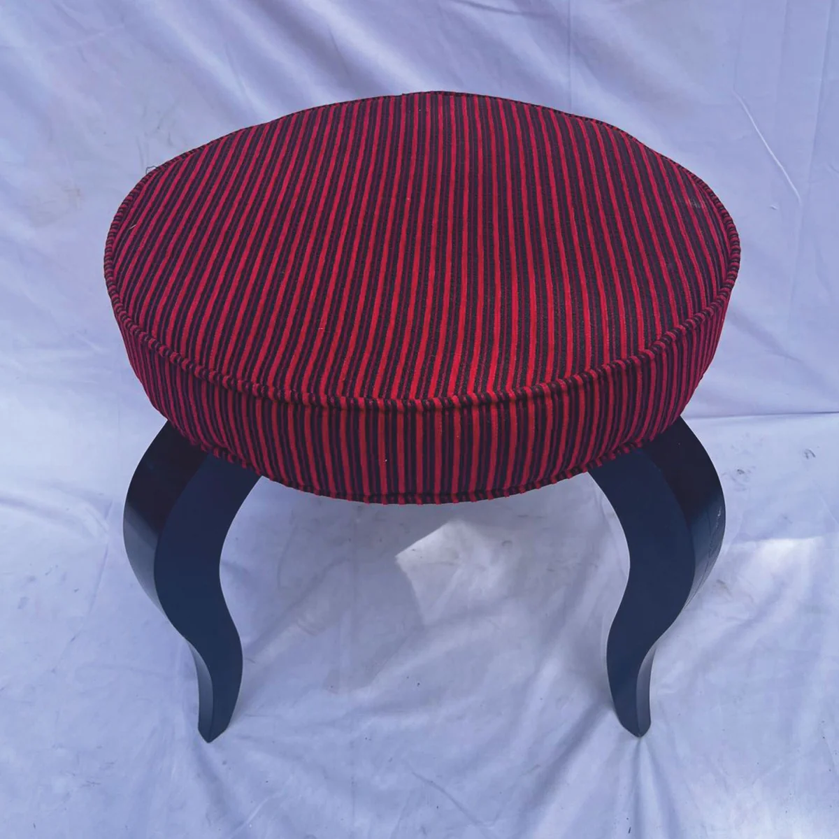 Baroque stool red / black H. 49 cm - Baroque style furniture