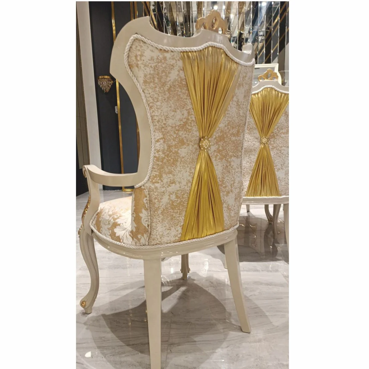 Luxury Baroque dining room chair with armrests gold / white / gray / gold H. 110 cm - Baroque furniture
