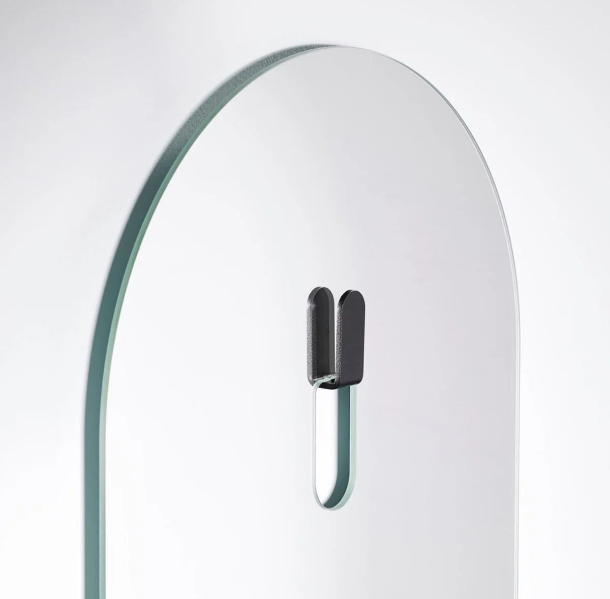 Here you are buying an original product.