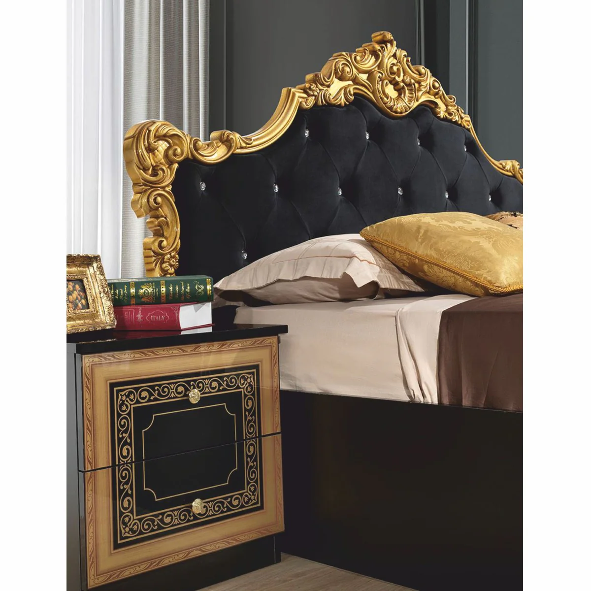 Luxury baroque double bed with rhinestones black / gold - baroque style bedroom furniture