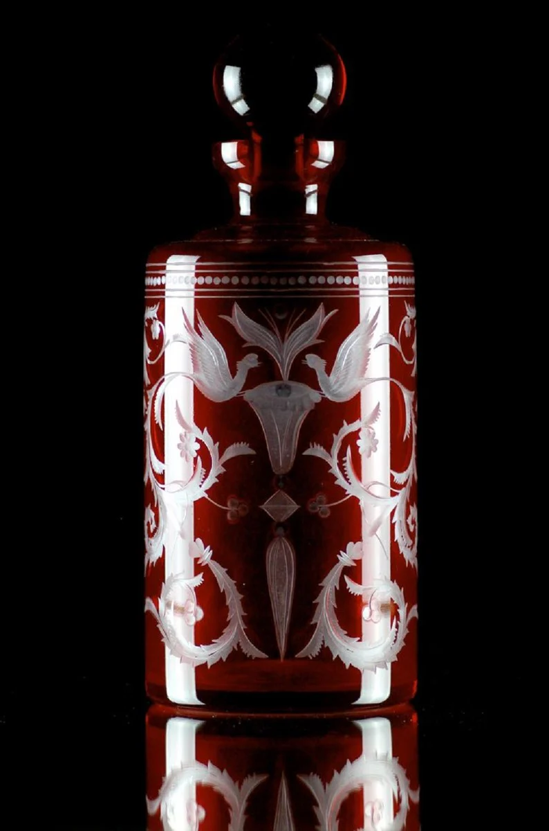 Luxury whiskey carafe red / silver Ø 12.5 x H. 20 cm - mouth-blown and hand-engraved glass carafe - hotel & restaurant accessories - luxury quality